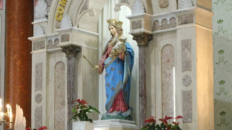 imagem de nossa senhora auxiliadora altar catedral são joão batista rio do sul